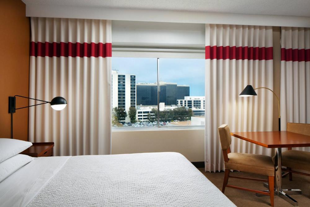 Room image 2